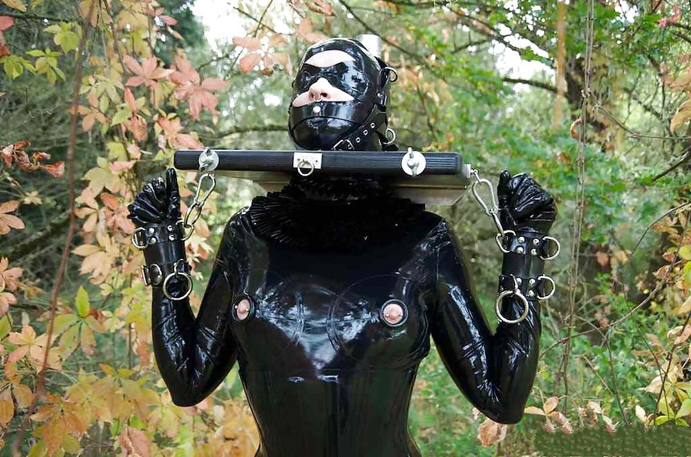 25P LaTeX And Leather MIX by DarKKo