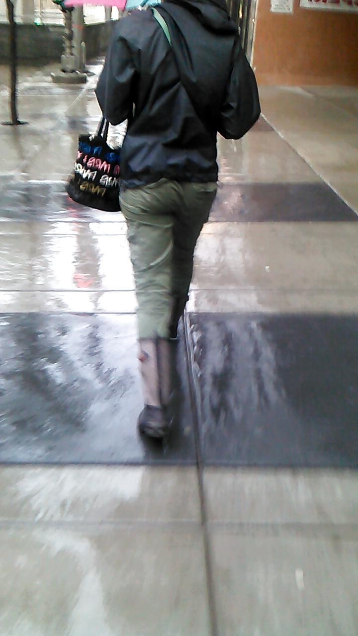 25P Voyeur - another rainy day...