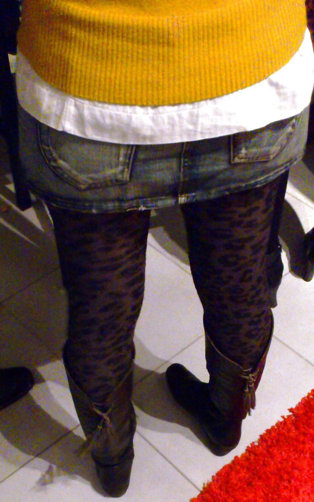 16P Teens stockings and pantyhose candid