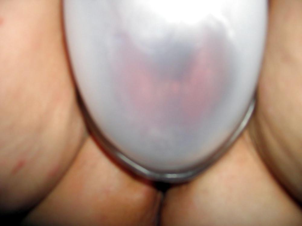 25P My old fat friend pumping pussy