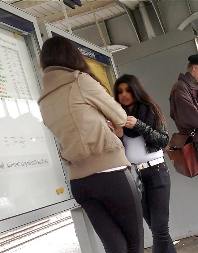 11P Public Spy