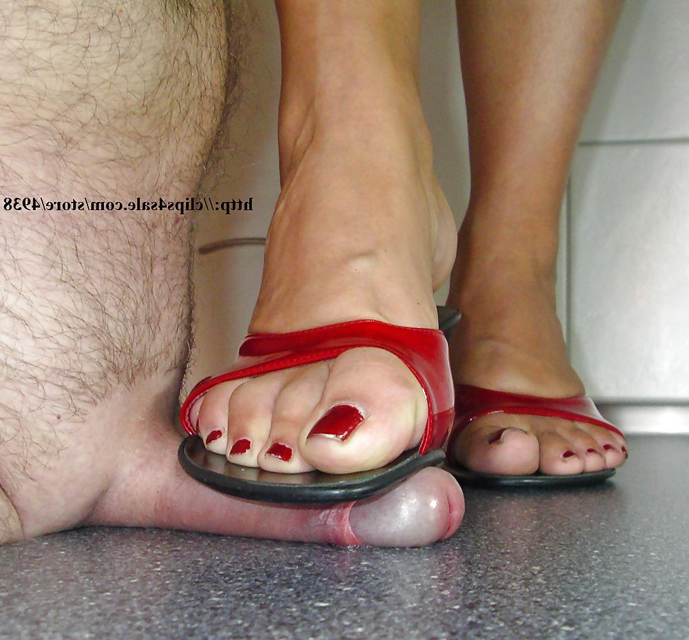 25P She pointed at the bedroom door 