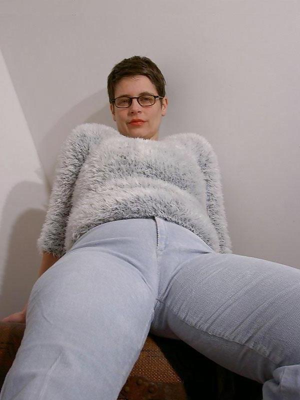 25P Cameltoe 4