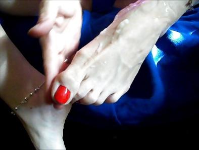 8P Lady Holly Feeds The Foot Lovers