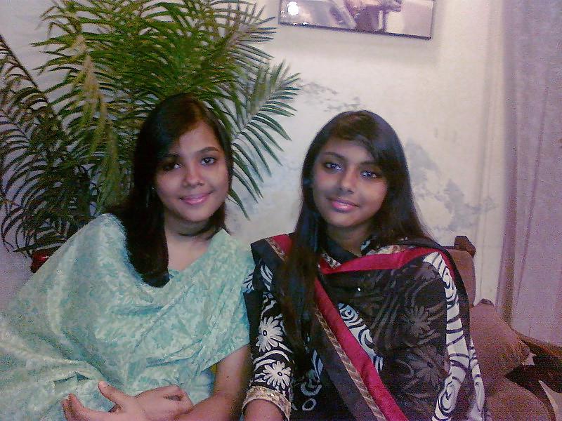 25P Nabila with Parijat at her home. COMMENTS & FAKES