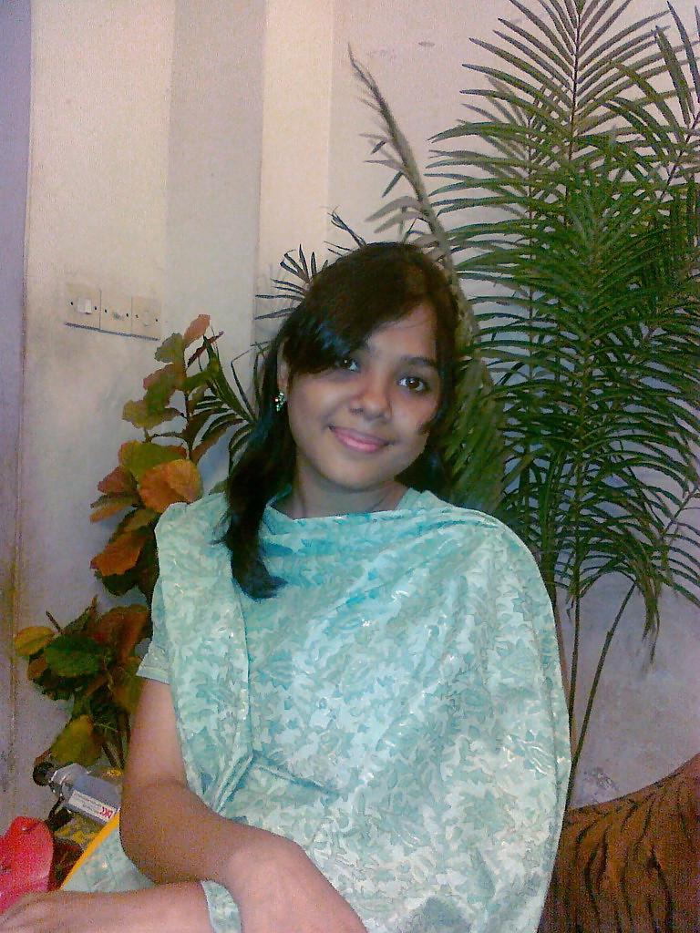 25P Nabila with Parijat at her home. COMMENTS & FAKES