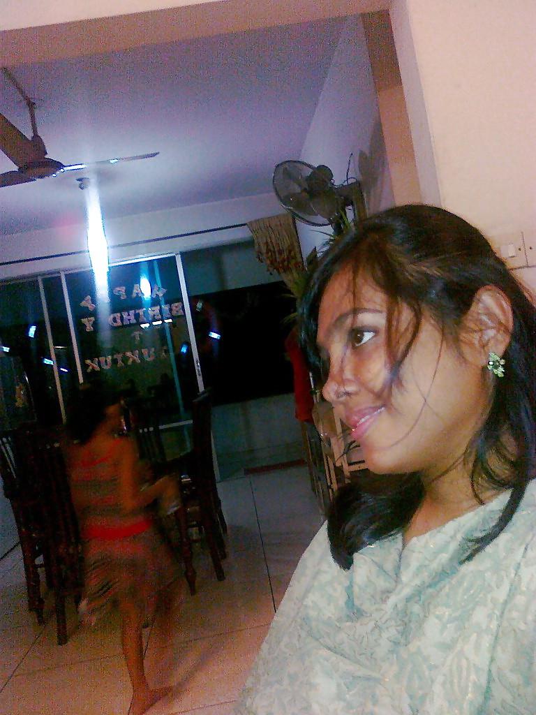 25P Nabila with Parijat at her home. COMMENTS & FAKES