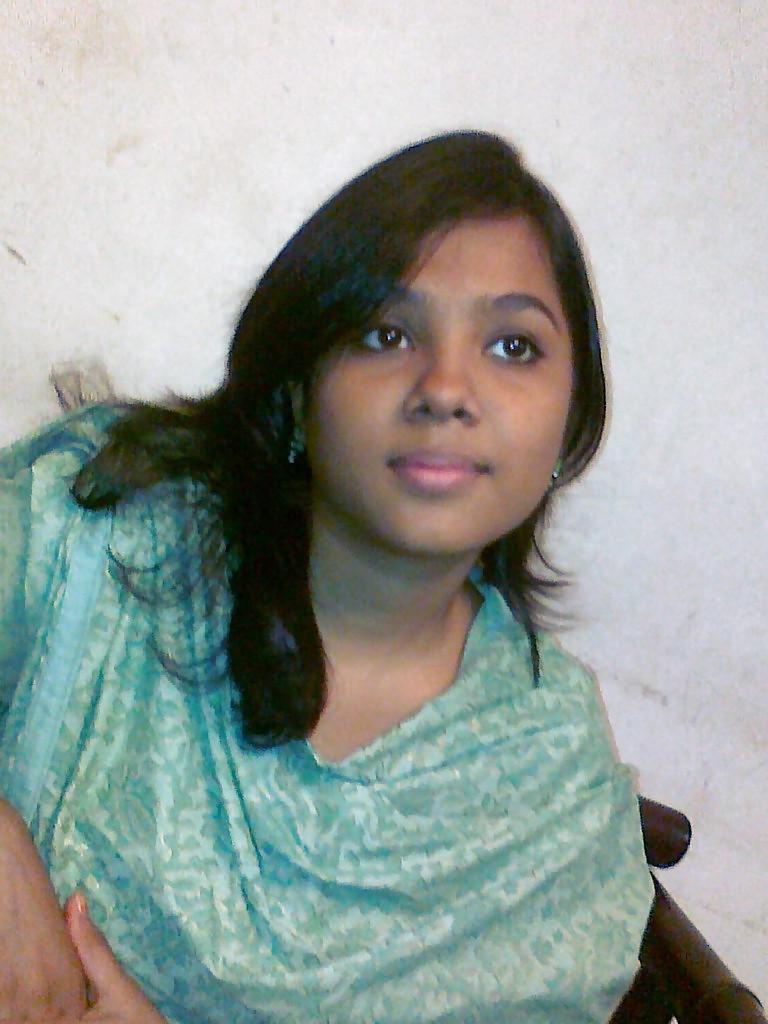 25P Nabila with Parijat at her home. COMMENTS & FAKES