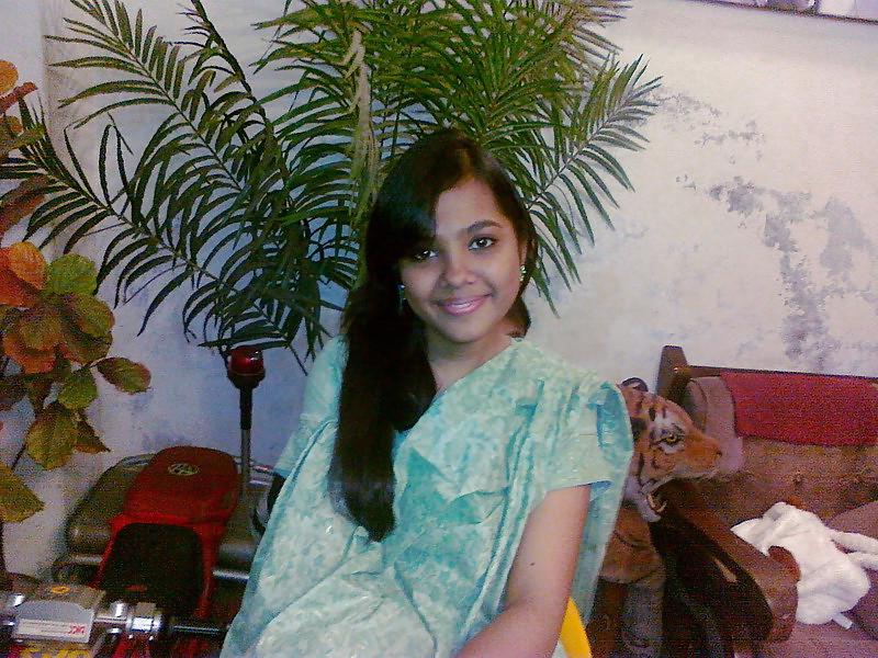 25P Nabila with Parijat at her home. COMMENTS & FAKES