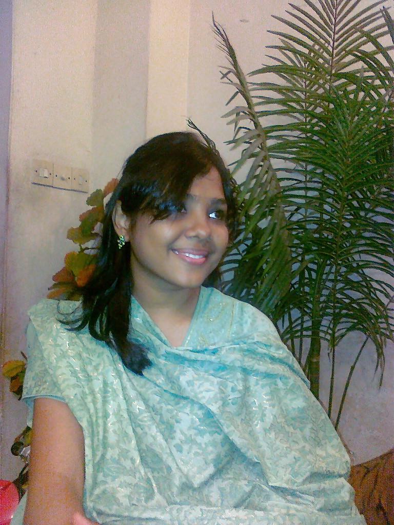 25P Nabila with Parijat at her home. COMMENTS & FAKES