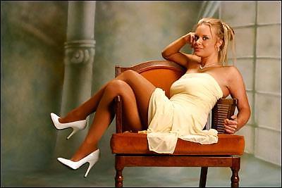 24P Pantyhose & dresses