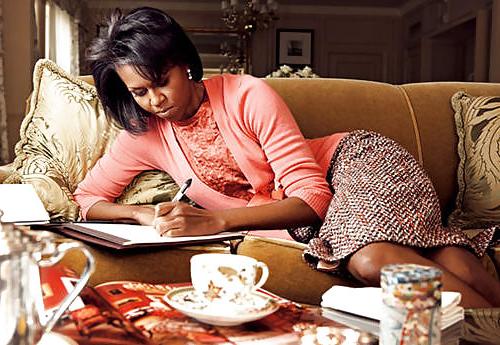 25P Michelle Obama - I Want To Cum All Over Her Long Legs & Ass