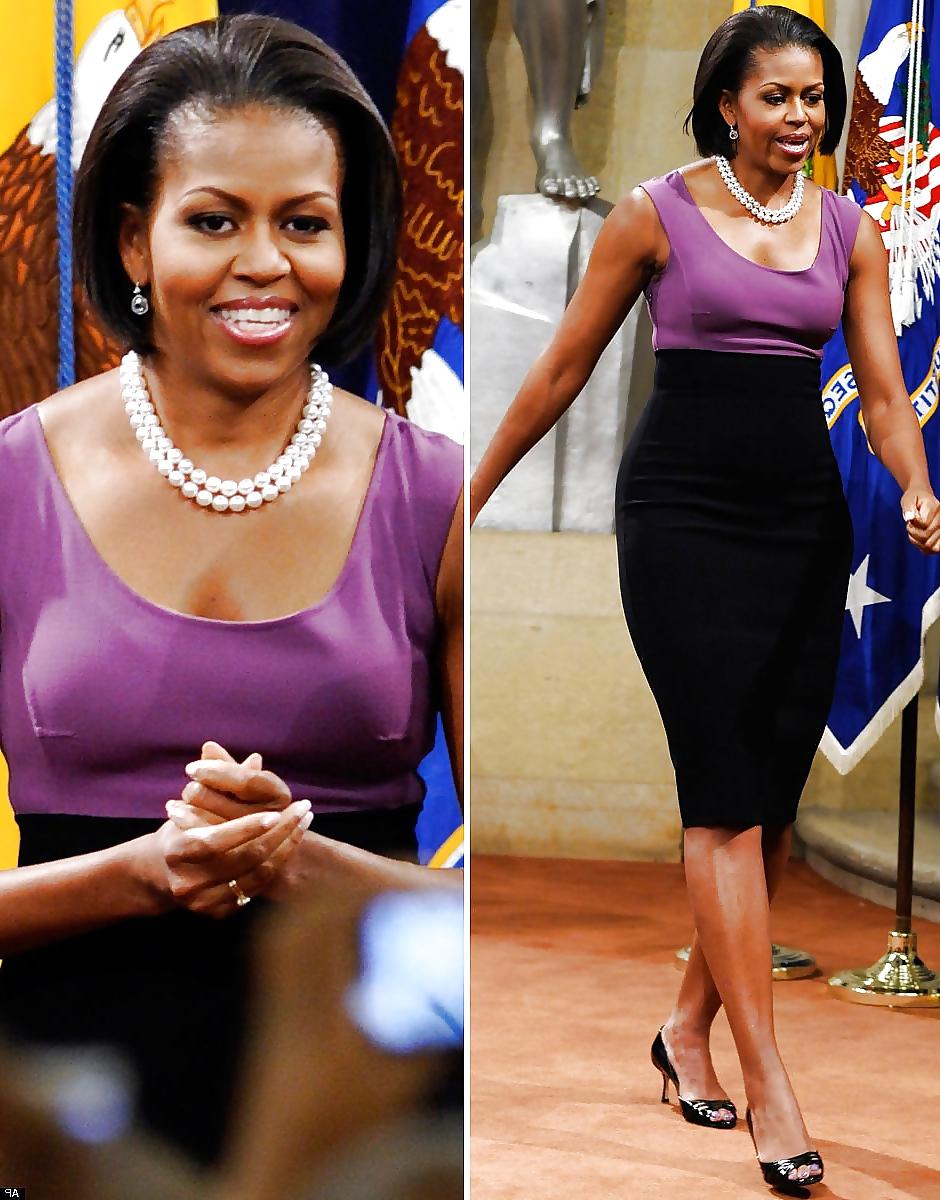 25P Michelle Obama - I Want To Cum All Over Her Long Legs & Ass