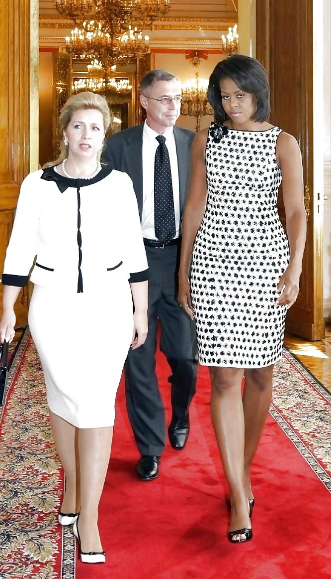 25P Michelle Obama - I Want To Cum All Over Her Long Legs & Ass