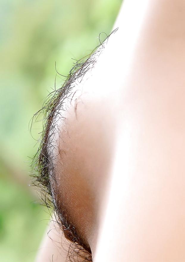 25P From the Moshe Files: la coiffure hirsute