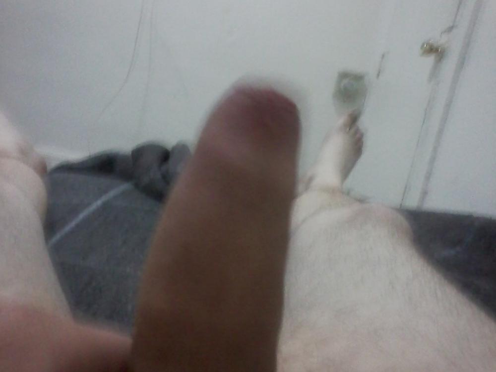 17P Uncut penis