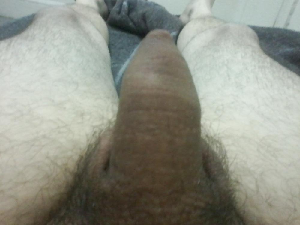 17P Uncut penis