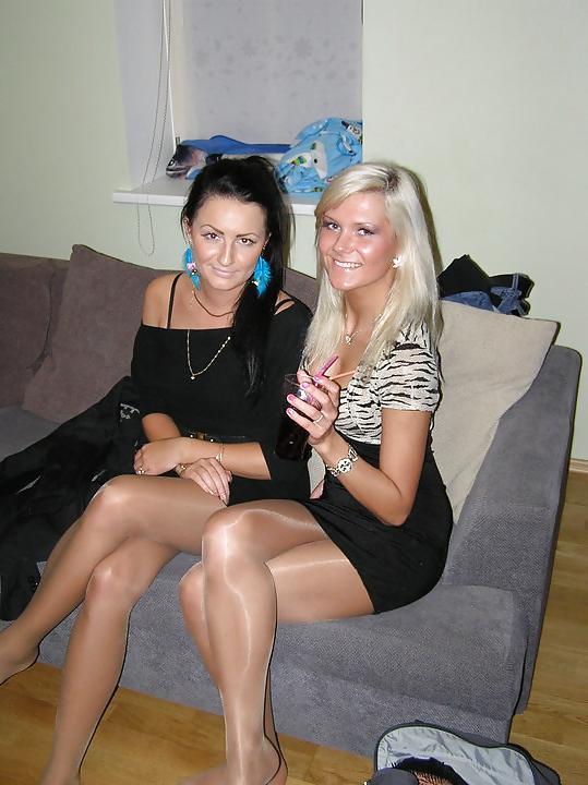 25P Nice Amateur Pantyhose 2