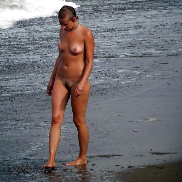25P Beautiful Day At The Beach 25 By Voyeur TROC