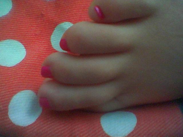 6P Naomi 's Feet - Foot model with long toes, pink nails