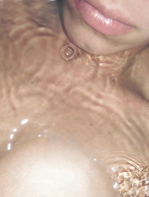 8P Skinny Big Tits Friend in Bathtub