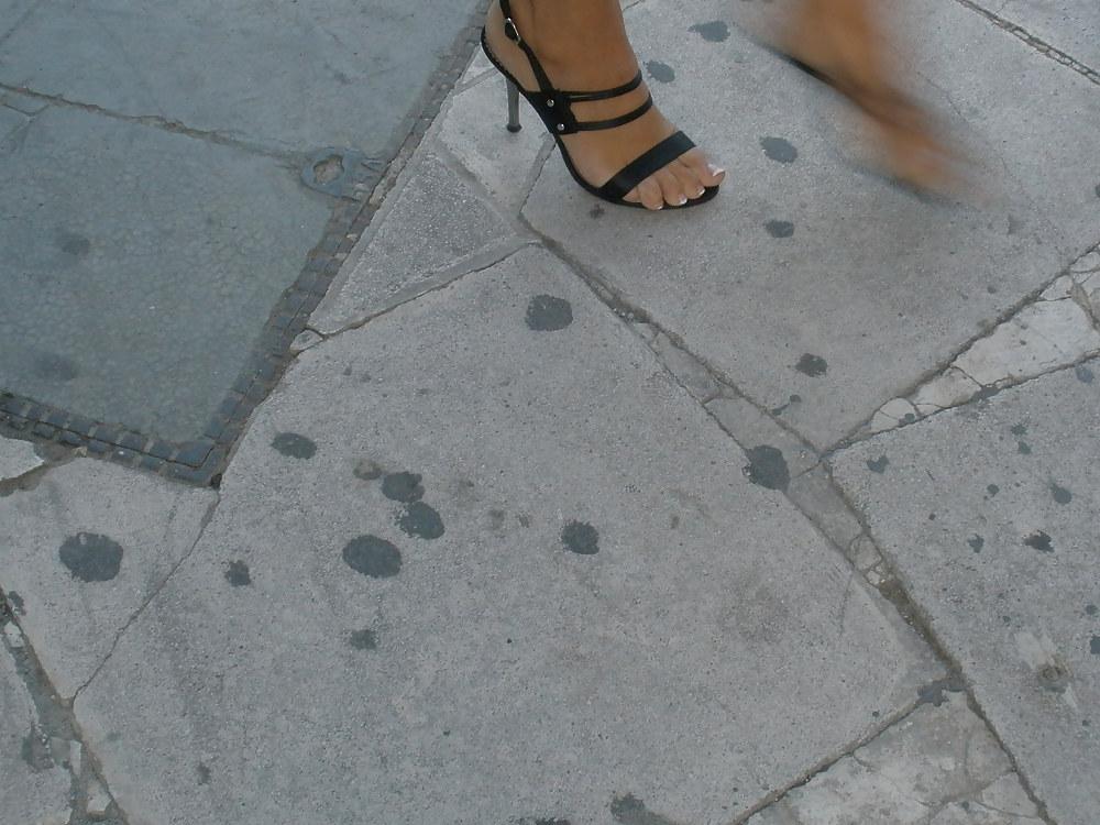 25P Beautiful feet 