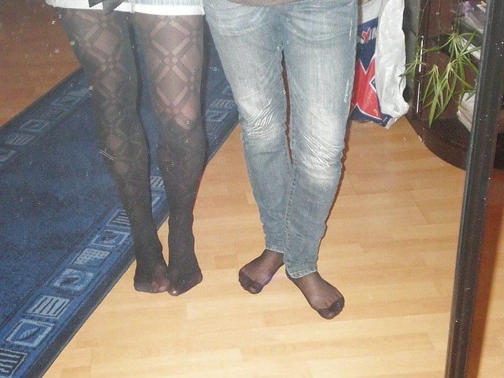25P Beautiful feet 
