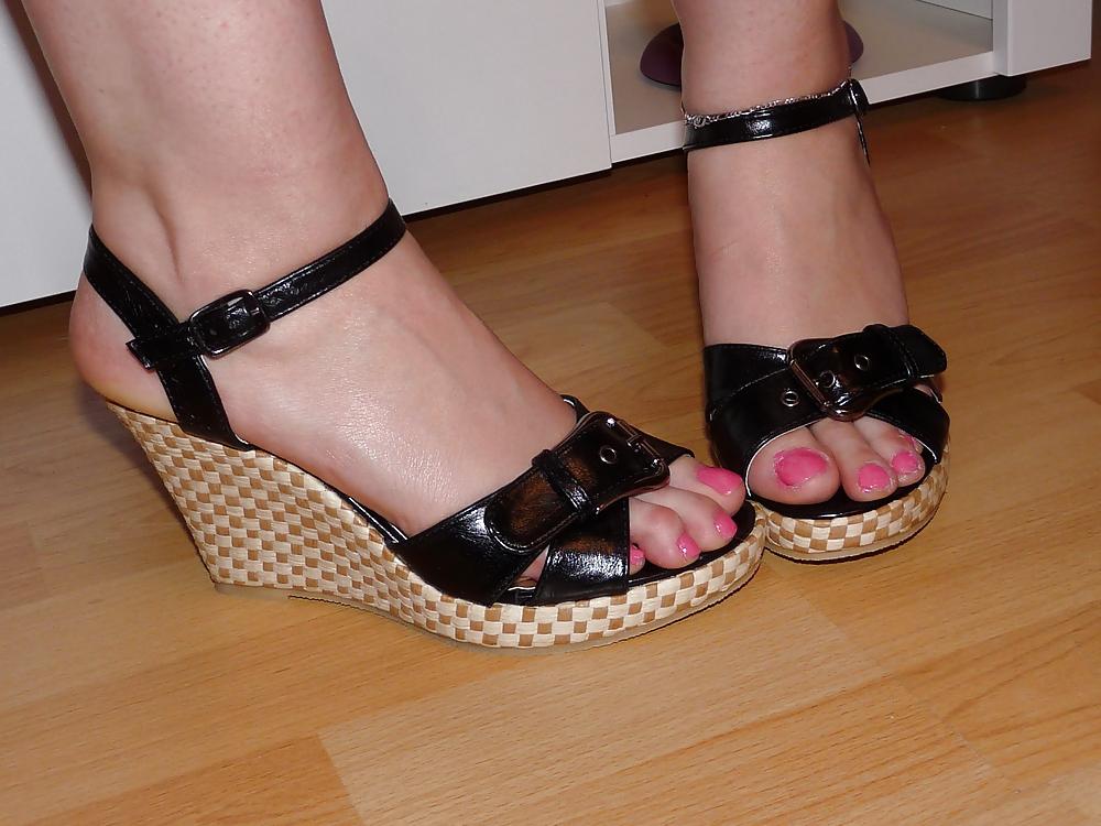 21P Wifes sandals wedges heels pink nails