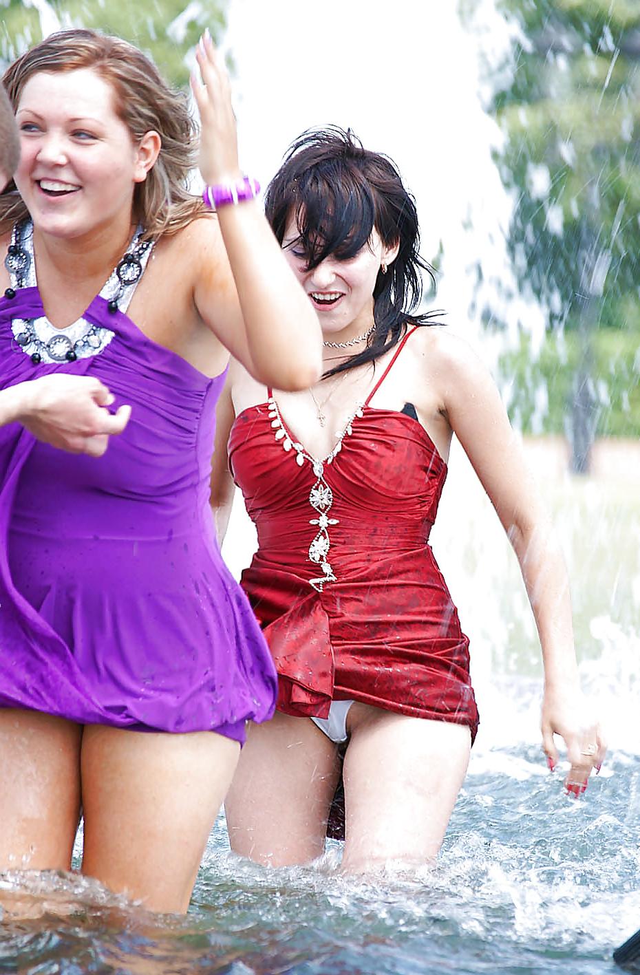 24P Girls on the street