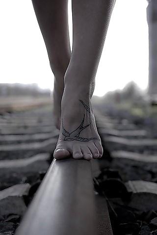 25P Feet lovers....