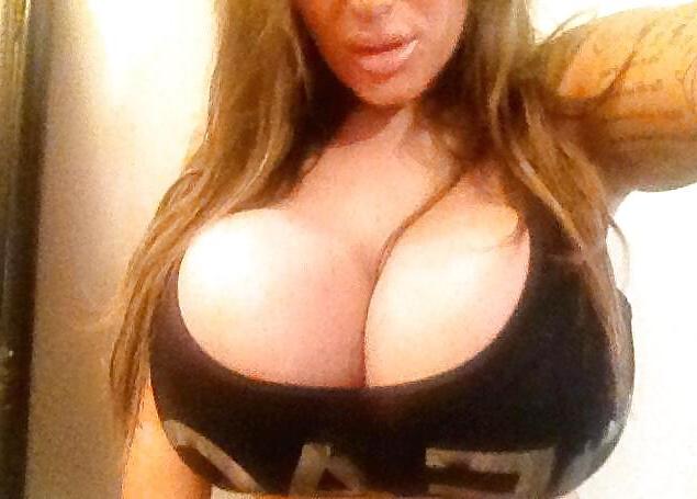 25P Brooke: Monster Tits!