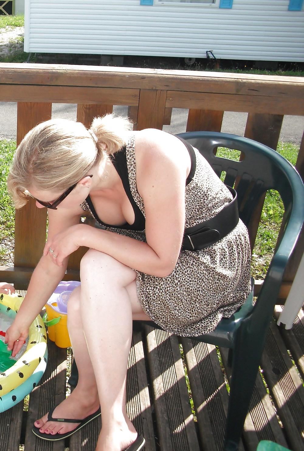 11P How do you fuck this Dutch Mature mom?