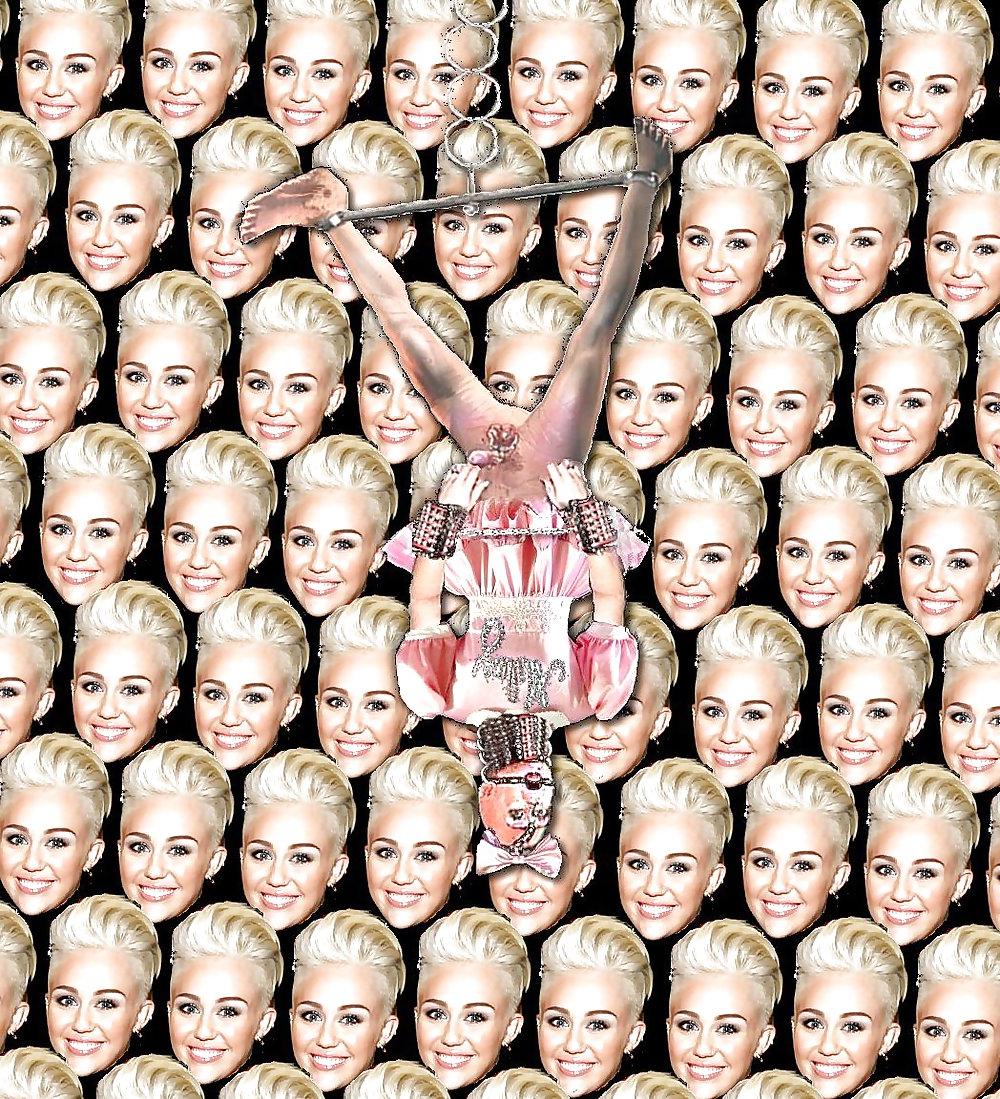 25P Miley and Antoniette Femdoms with Slaves 