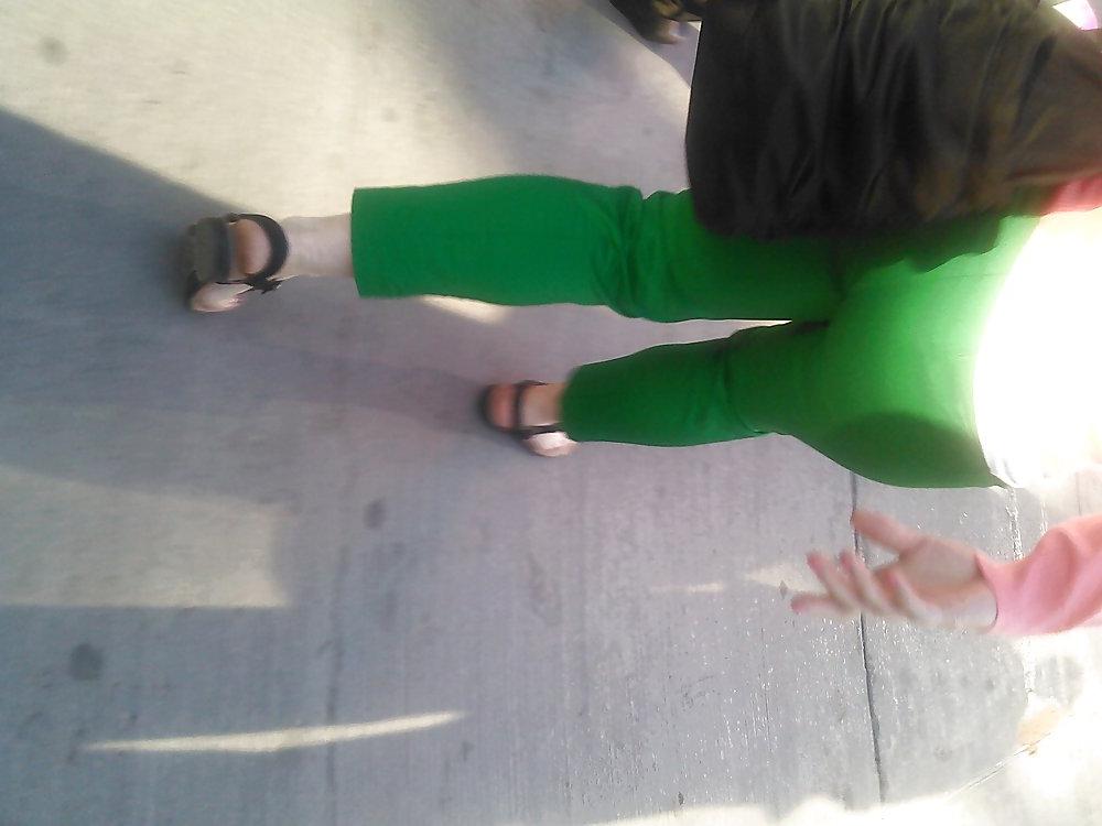 25P Voyeur 3 - almost an upskirt...