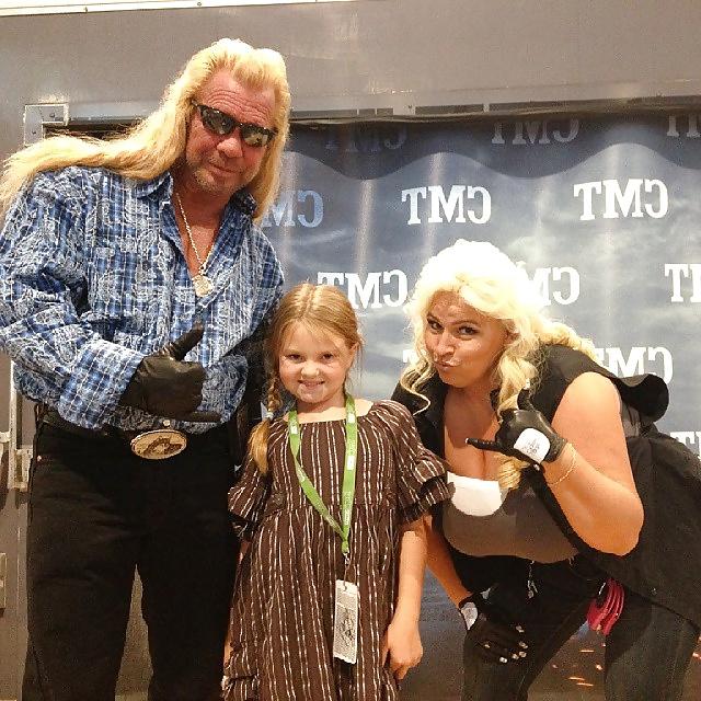 25P Beth Chapman - the Tits are Back!