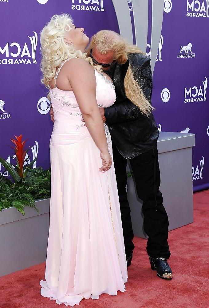 25P Beth Chapman - the Tits are Back!