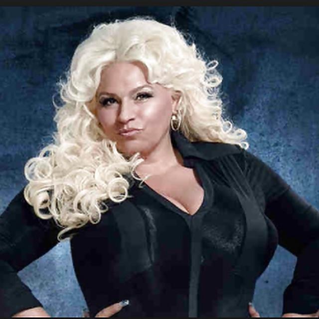 25P Beth Chapman - the Tits are Back!