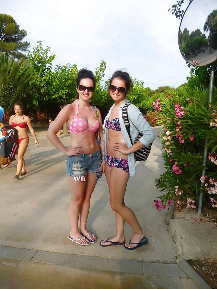 25P Irish Teens on Holiday