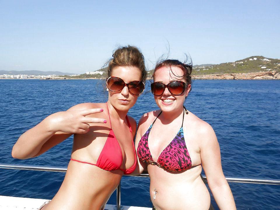 25P Irish Teens on Holiday