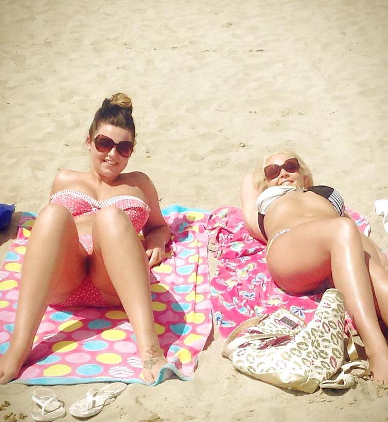 25P Irish Teens on Holiday