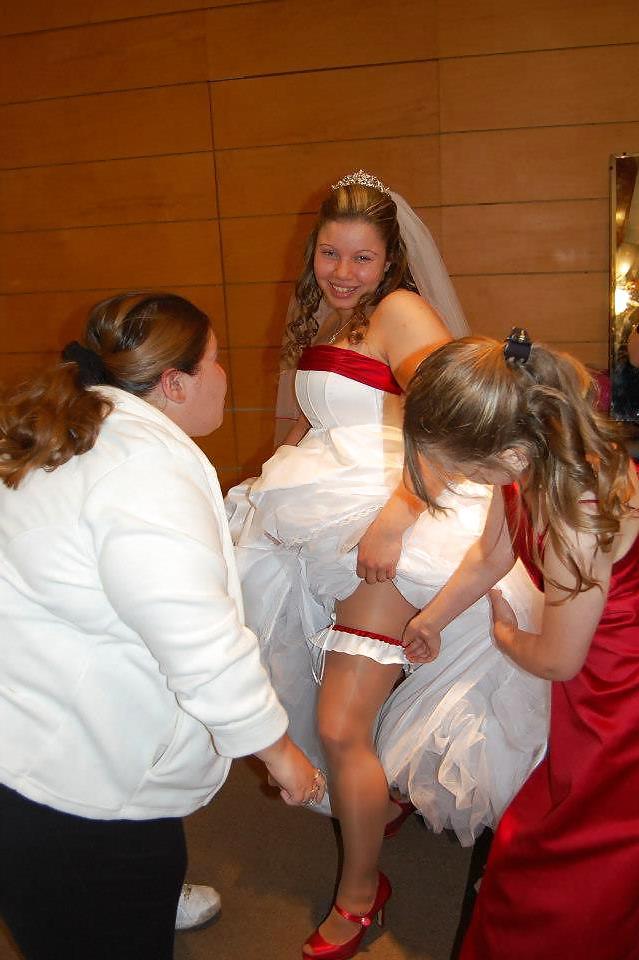 17P Pantyhose Amateurs. Candid and Posing