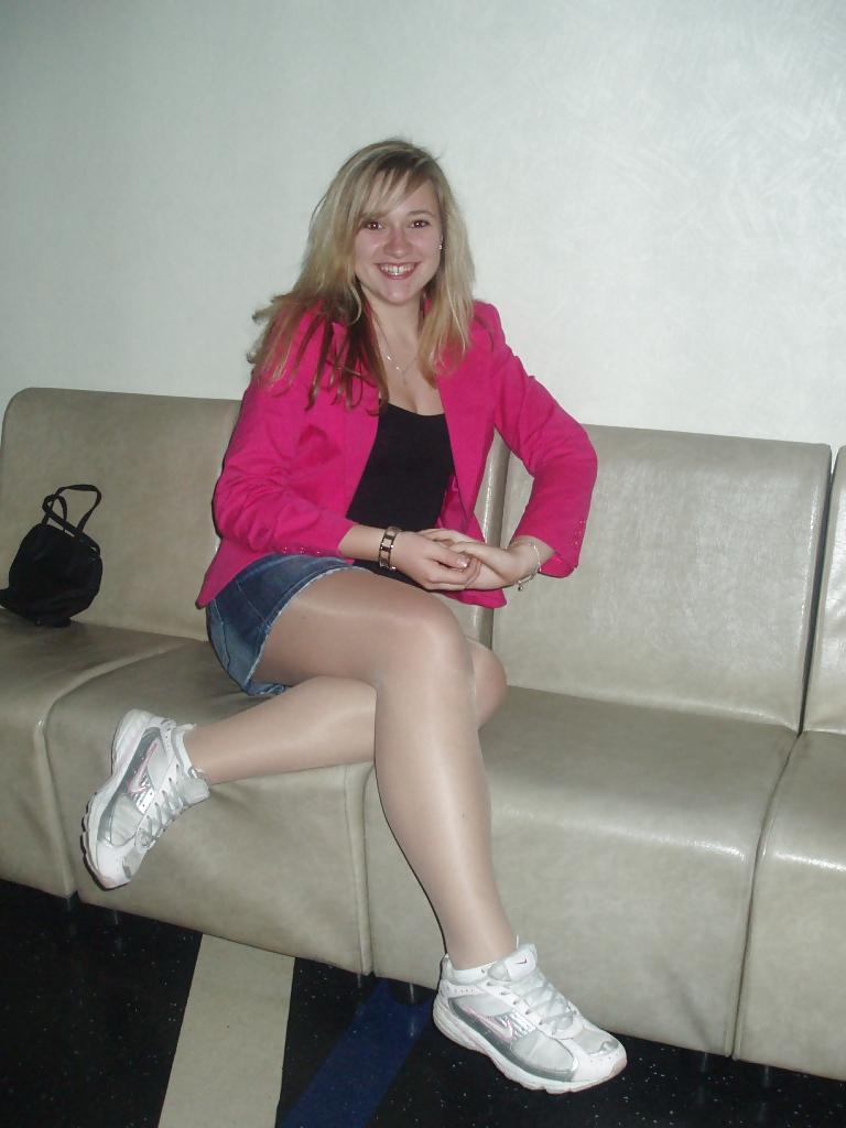 17P Pantyhose Amateurs. Candid and Posing