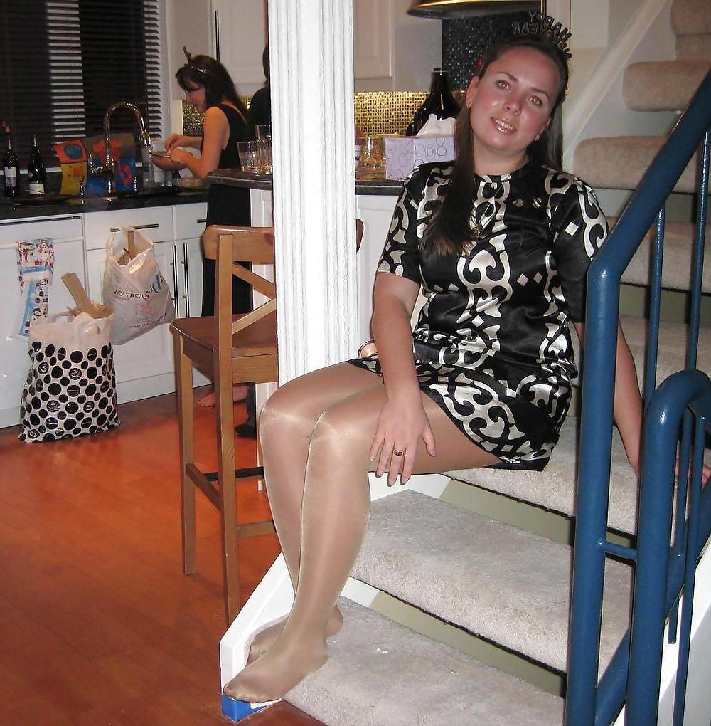 17P Pantyhose Amateurs. Candid and Posing