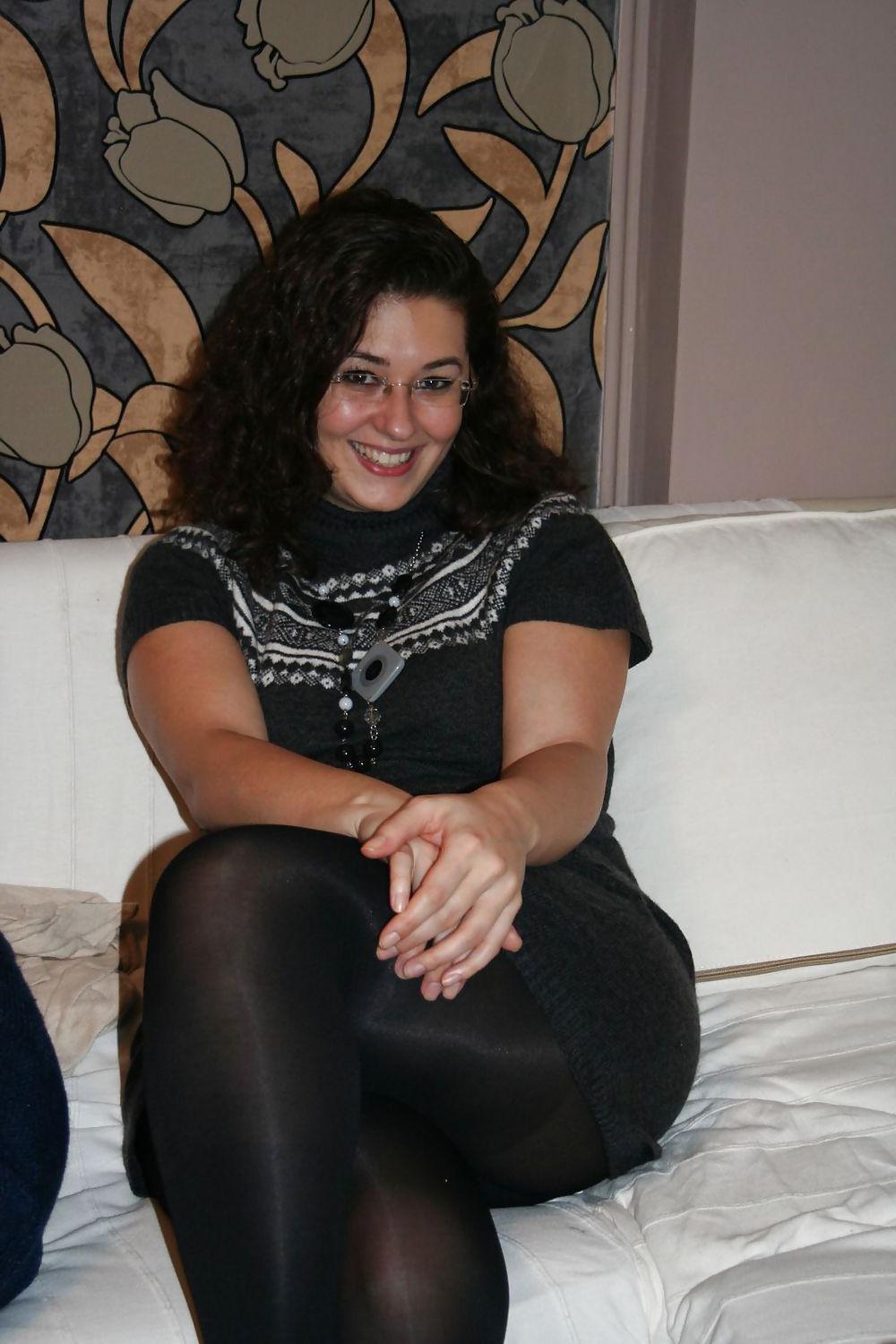 17P Pantyhose Amateurs. Candid and Posing