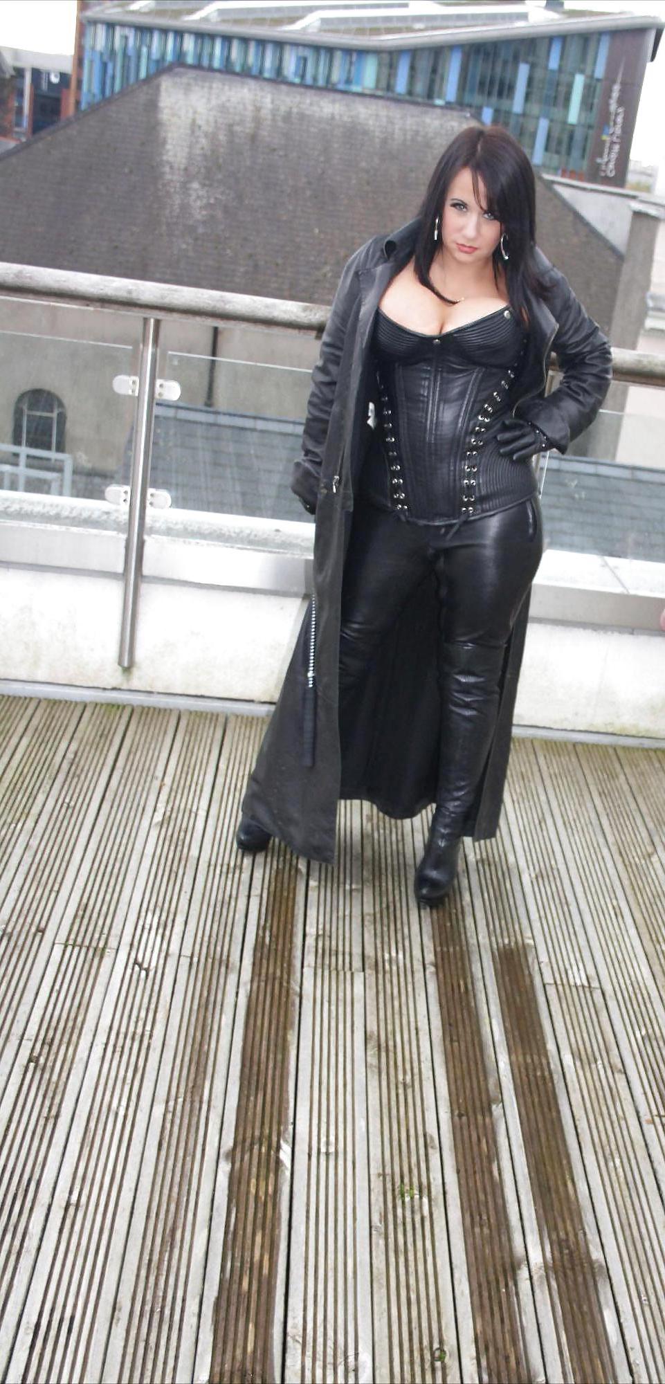 25P Mistress R'eal 2