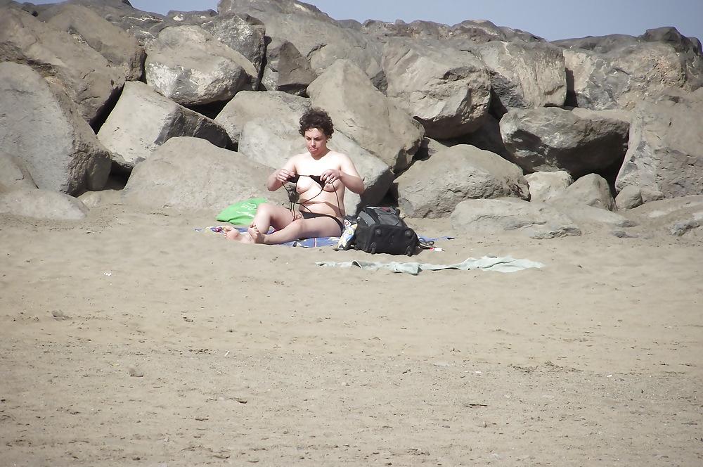 12P Holiday Voyeur 2