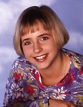 7P Lecy (alicia) goranson the origianl becky in roseanne 