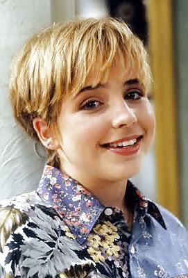 7P Lecy (alicia) goranson the origianl becky in roseanne 