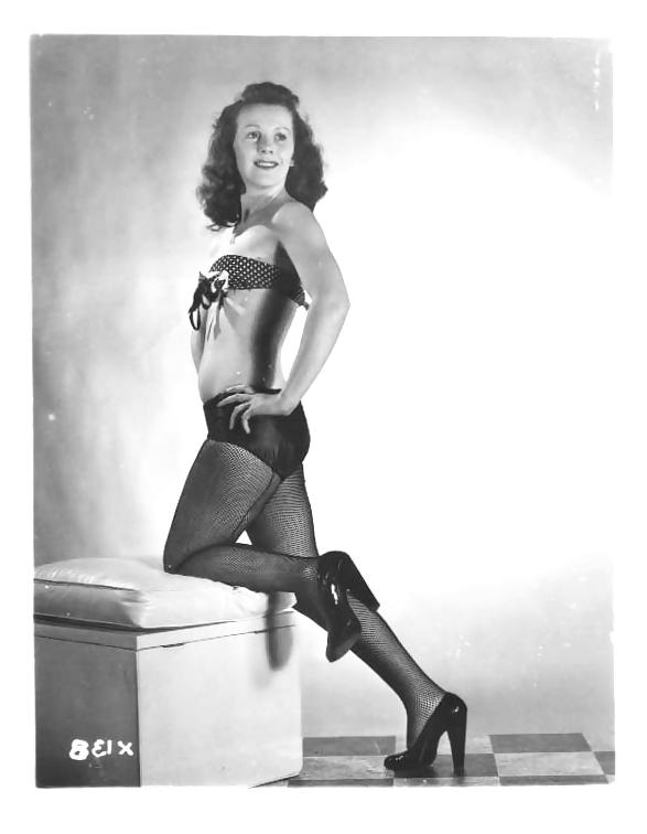 25P Unknown Pin-ups of the 1950's