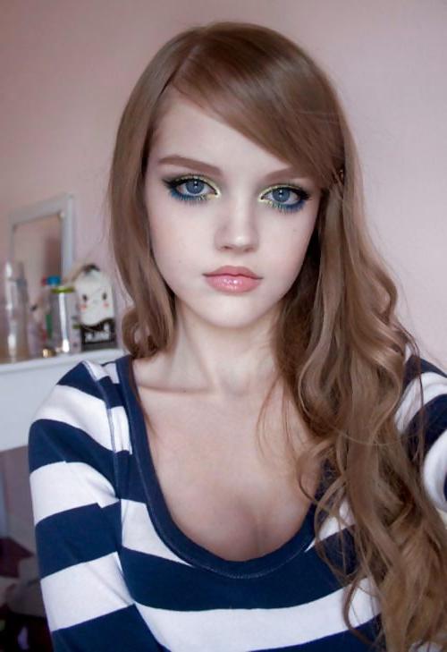 25P Living doll